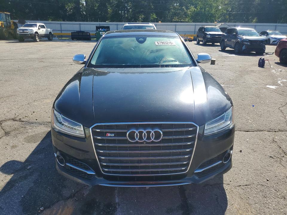 Foto 5 de la subasta – 2015 AUDI S8 con VIN WAUK2AFD9FN014426