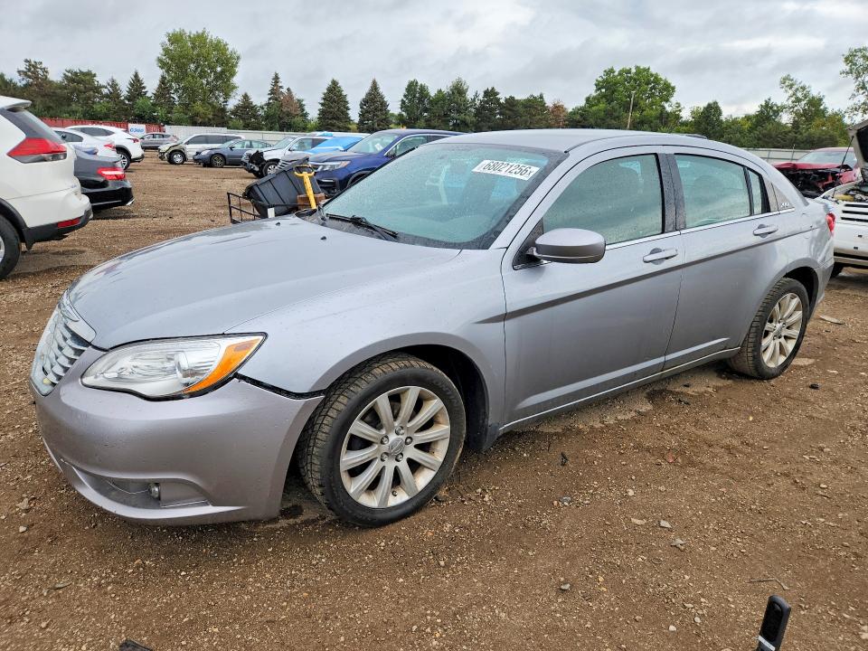 CHRYSLER 200 2014 with VIN 1C3CCBBG1EN144794 - Photo from auction