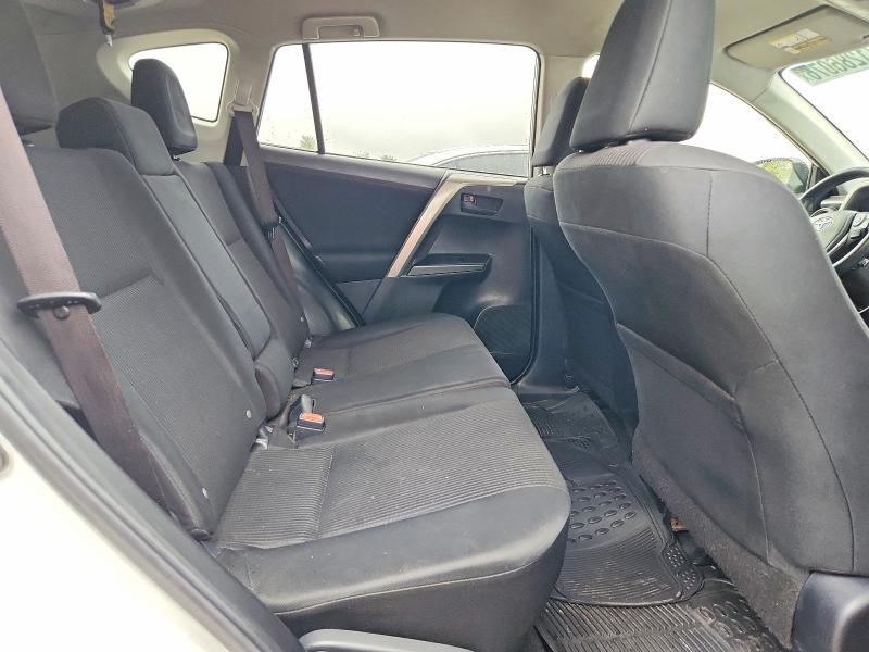 Снимка 10 от търг – 2017 TOYOTA RAV4 с VIN JTMBFREV2HJ132277