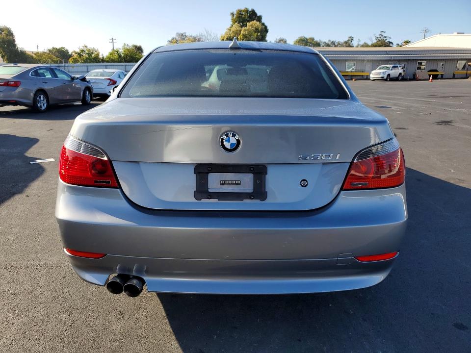 Foto 6 de la subasta – 2006 BMW 530 con VIN WBANE73516CM37310