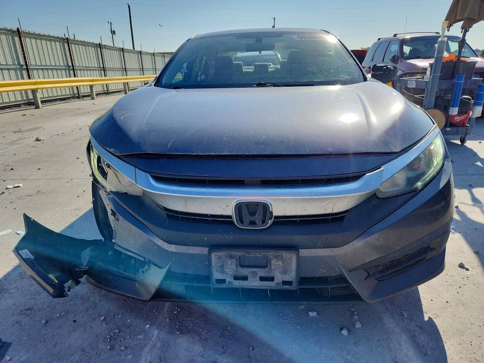 Photo 5 from auction – 2017 HONDA CIVIC with VIN 19XFC2F54HE065288