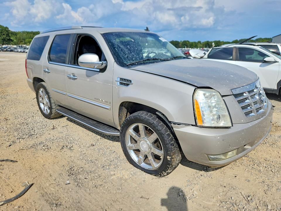 Снимка 4 от търг – 2007 CADILLAC ESCALADE с VIN 1GYEC638X7R343299