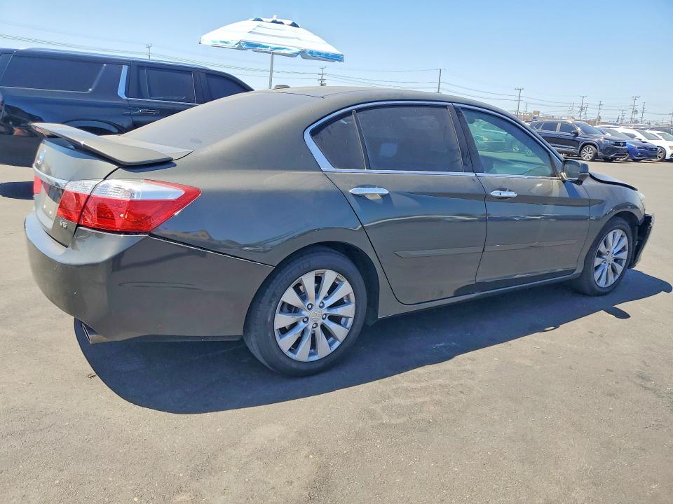Photo 3 from auction – 2013 HONDA ACCORD with VIN 1HGCR3F85DA009490