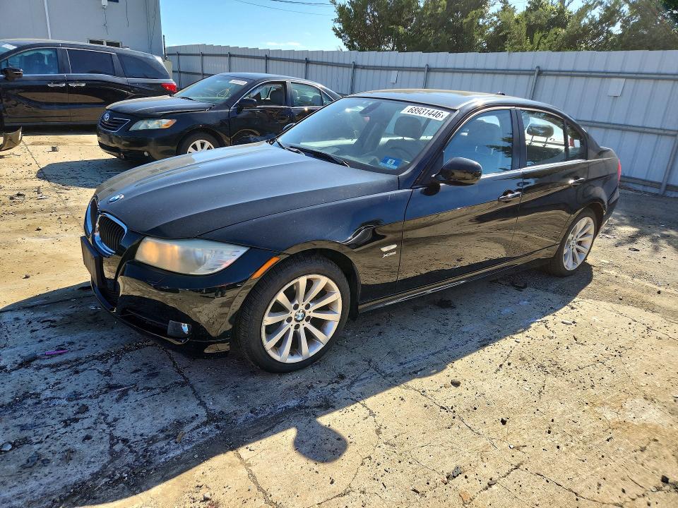 BMW 328 2011 with VIN WBAPK7C59BA820032 - Photo from auction