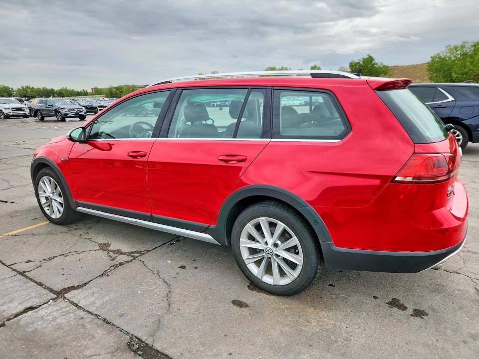 Снимка 2 от търг – 2017 VOLKSWAGEN GOLF ALLTRACK с VIN 3VWH17AU5HM540914