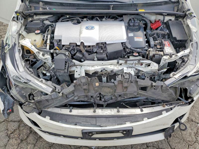 Photo 11 from auction – 2017 TOYOTA PRIUS with VIN JTDKBRFU1H3051275