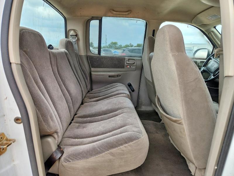 Zdjęcie 10 z aukcji – 2002 DODGE DAKOTA z VIN 1B7HG38N72S659166