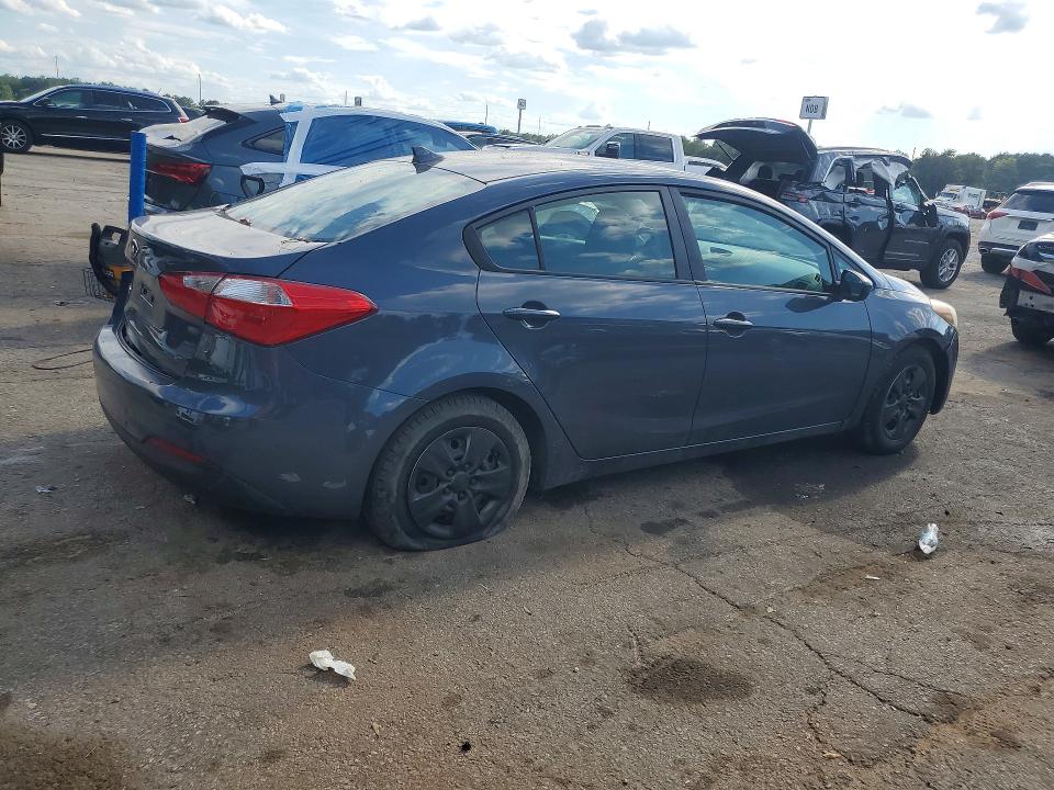Photo 3 from auction – 2016 KIA FORTE with VIN KNAFK4A60G5540215