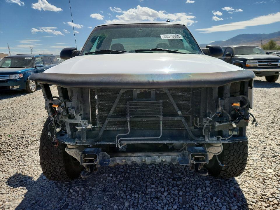 Photo 5 from auction – 2004 GMC SIERRA with VIN 1GTHK29U04E224411