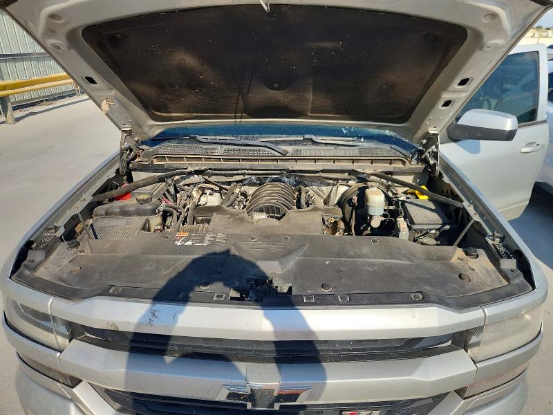Photo 11 from auction – 2016 CHEVROLET SILVERADO with VIN 3GCUKREC9GG219788