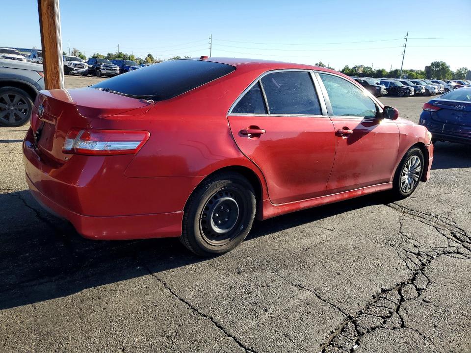 Zdjęcie 3 z aukcji – 2011 TOYOTA CAMRY z VIN 4T1BF3EK4BU747935