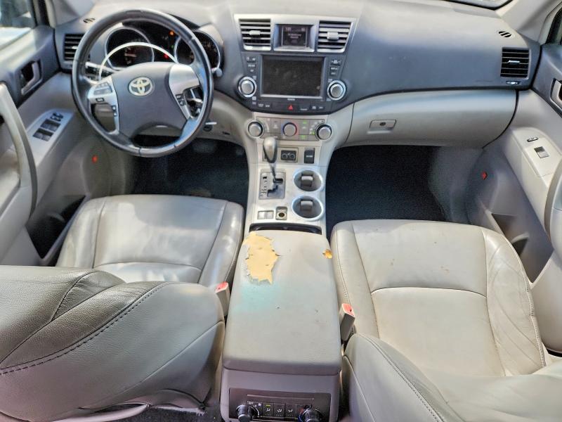 Photo 8 from auction – 2011 TOYOTA HIGHLANDER with VIN 5TDBK3EH0BS048780