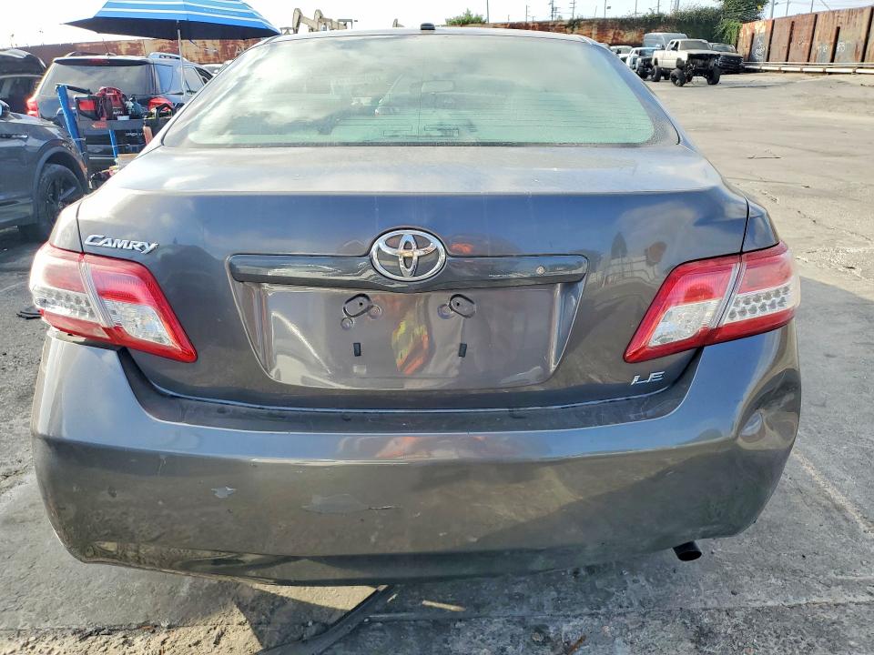 Снимка 6 от търг – 2011 TOYOTA CAMRY с VIN 4T4BF3EK0BR166471