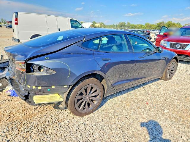 Photo 3 from auction – 2020 TESLA MODEL S with VIN 5YJSA1E22LF397576
