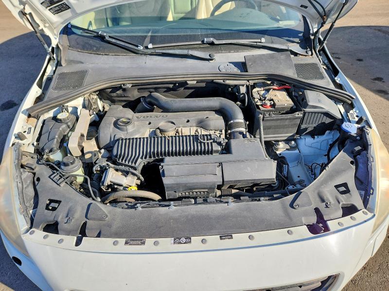 Photo 11 from auction – 2013 VOLVO S60 with VIN YV1612FS9D2217546