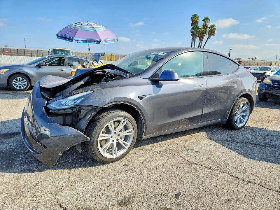 TESLA MODEL Y 2020 with VIN 5YJYGDEE9LF021977 - Photo from auction