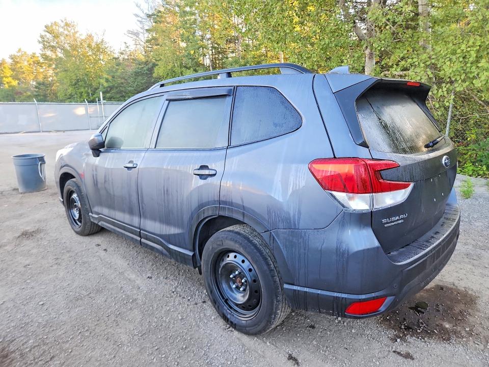 Снимка 2 от търг – 2021 SUBARU FORESTER с VIN JF2SKEJC3MH545983