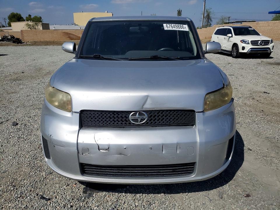 Снимка 5 от търг – 2008 SCION XB с VIN JTLKE50E381003083