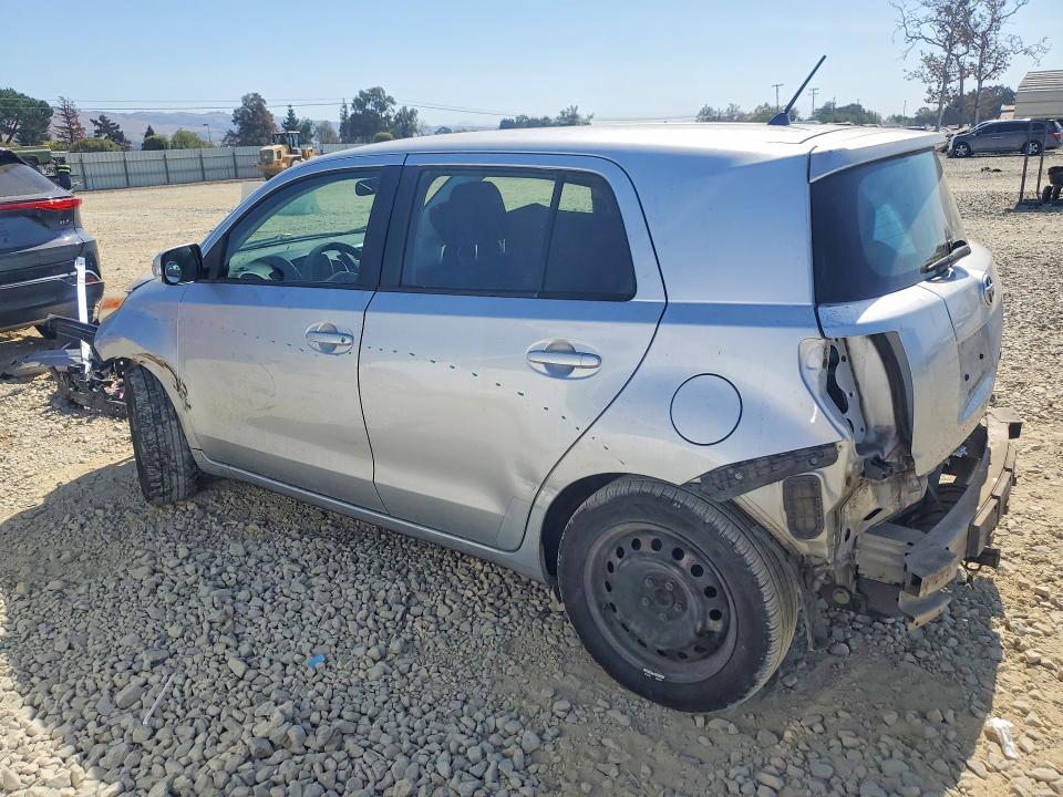Снимка 2 от търг – 2009 SCION XD с VIN JTKKU10479J046107