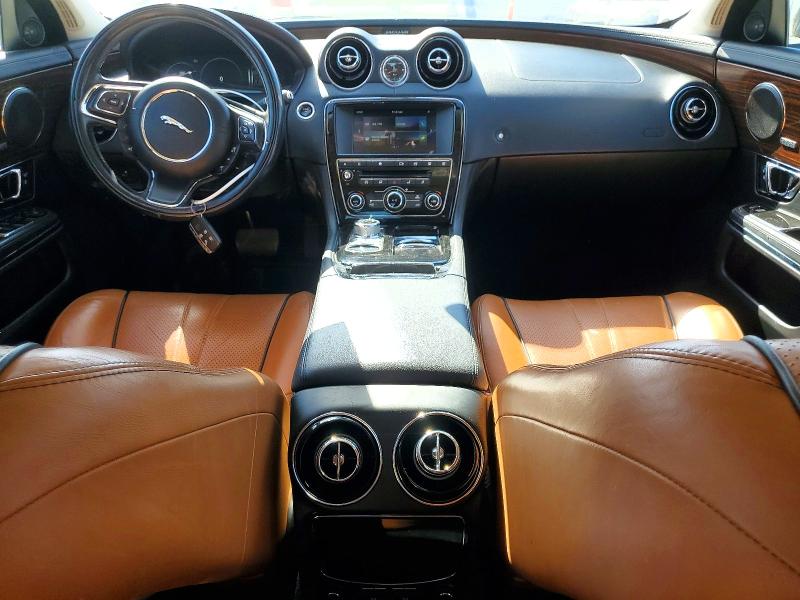 Zdjęcie 8 z aukcji – 2016 JAGUAR XJ z VIN SAJWJ1CD1G8V98270