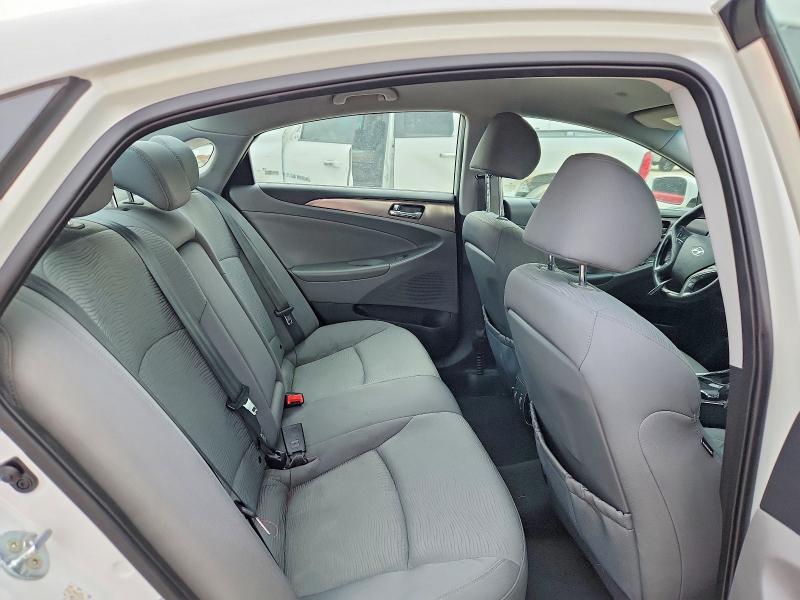 صورة رقم 10 من المزاد - 2011 HYUNDAI SONATA مع VIN KMHEC4A42BA008292