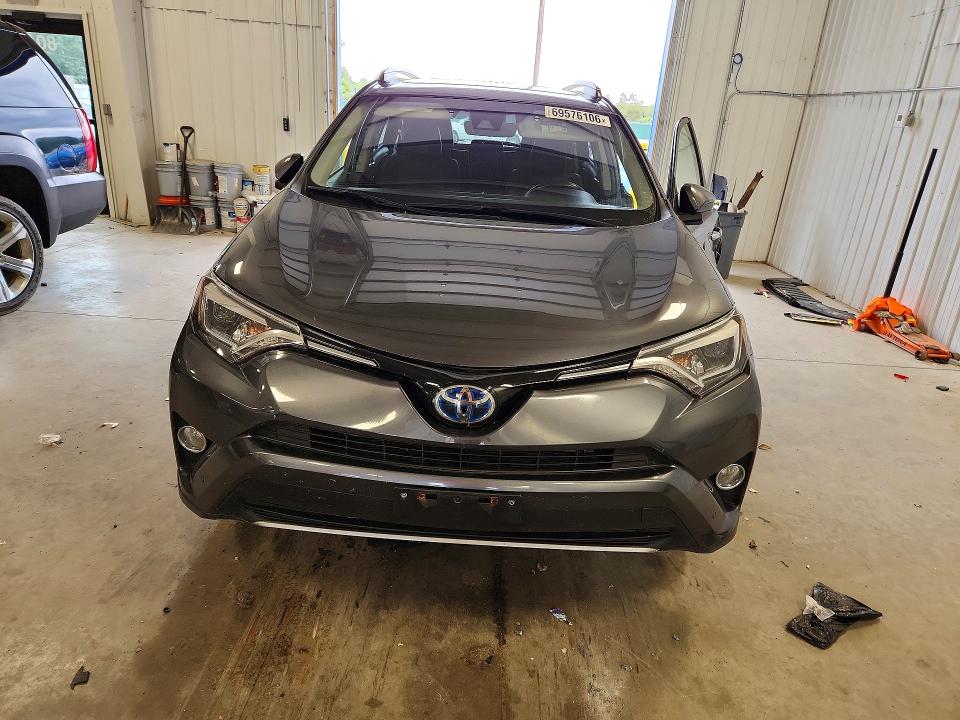 Photo 5 from auction – 2017 TOYOTA RAV4 HV with VIN JTMDJREV6HD082411