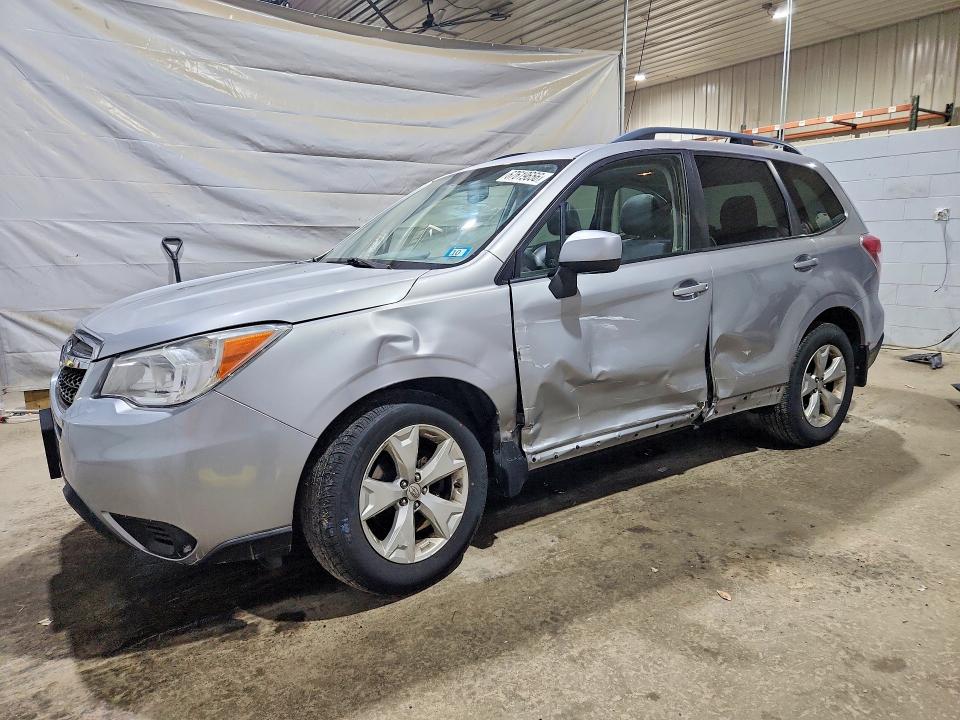 SUBARU FORESTER 2015 with VIN JF2SJADC4FH506653 - Photo from auction