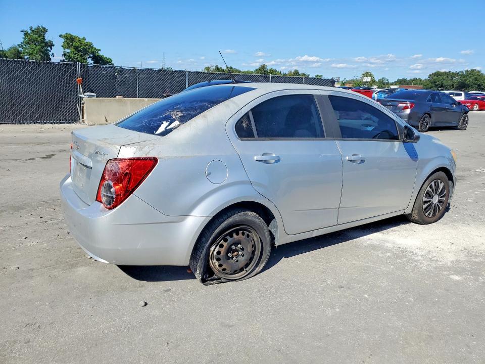 Снимка 3 от търг – 2014 CHEVROLET SONIC с VIN 1G1JA5SH7E4198649