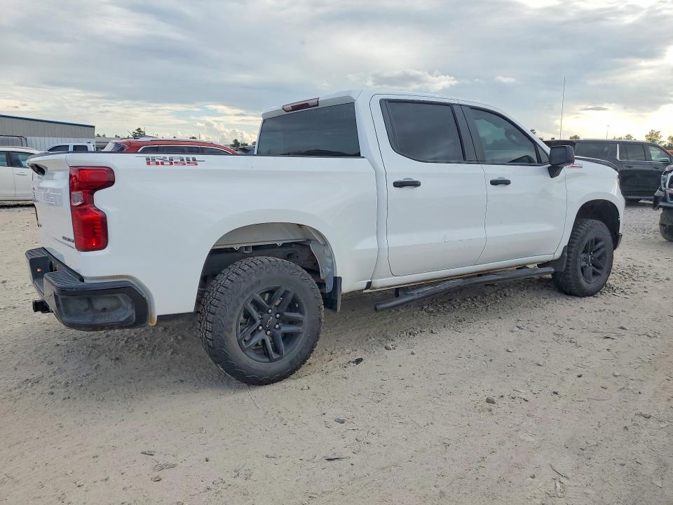 Zdjęcie 3 z aukcji – 2026 CHEVROLET SILVERADO z VIN 3GCUKCED1TG269472