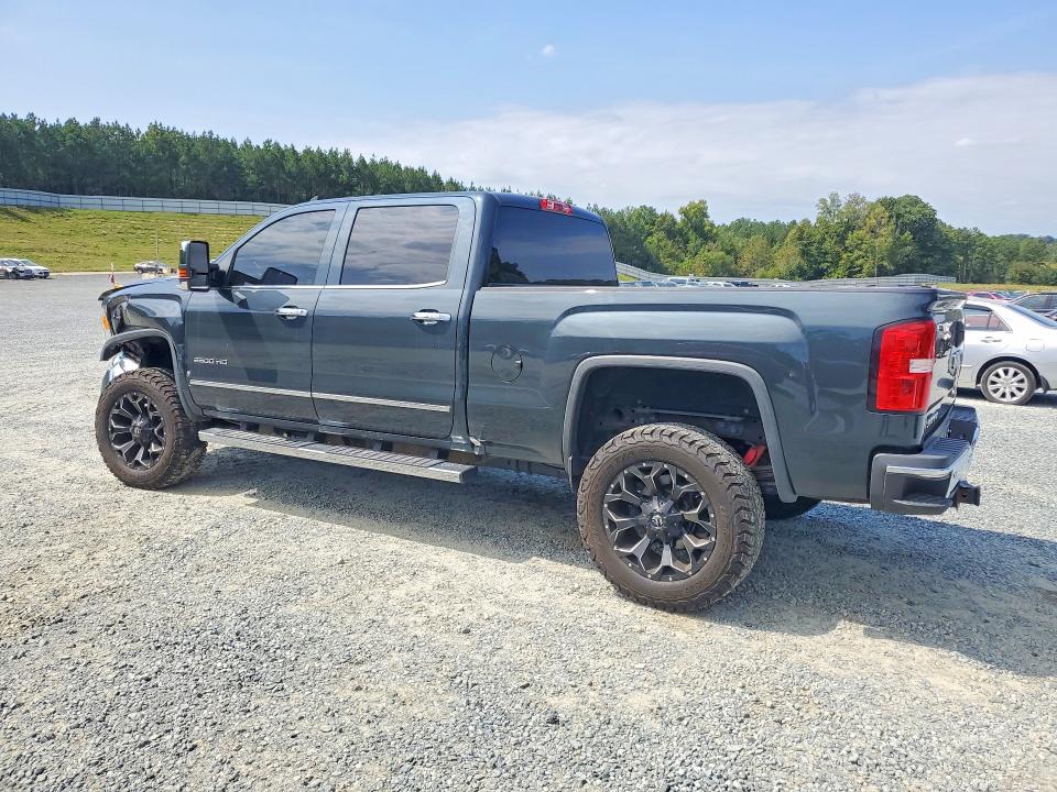 Foto 2 de la subasta – 2018 GMC SIERRA con VIN 1GT12TEY5JF229254