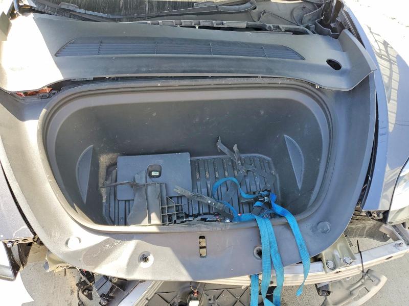 Снимка 11 от търг – 2021 TESLA MODEL Y с VIN 5YJYGAEE8MF276765