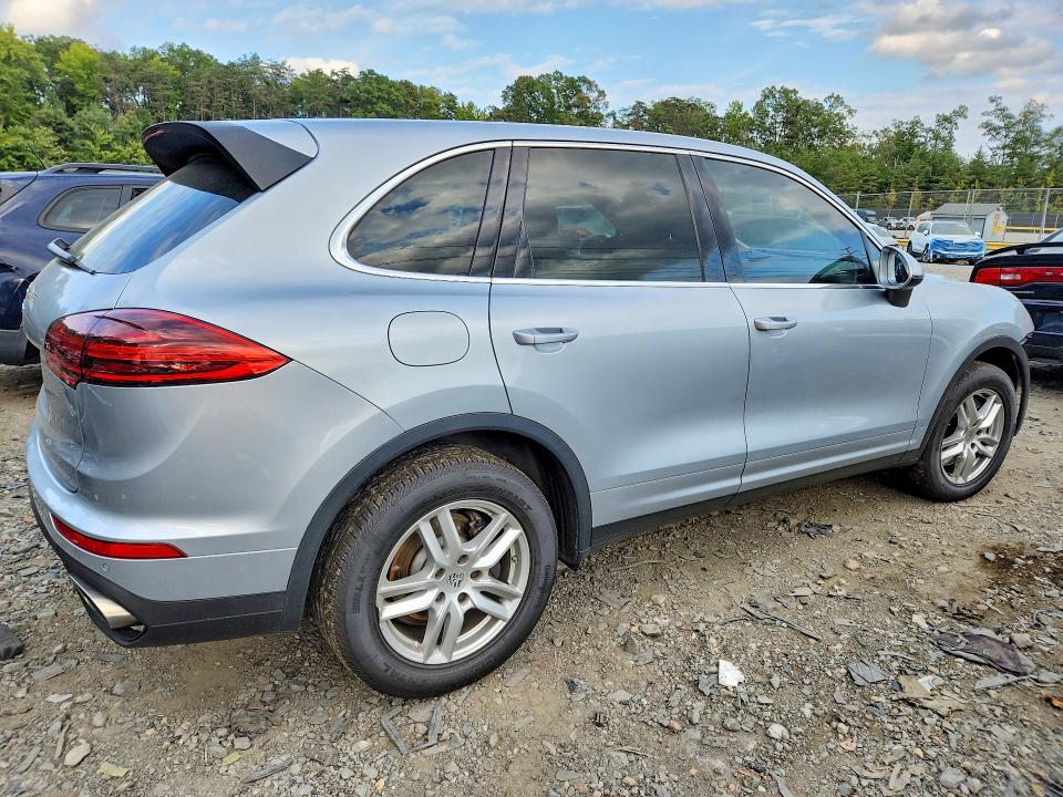 Photo 3 from auction – 2016 PORSCHE CAYENNE with VIN WP1AA2A25GLA11595