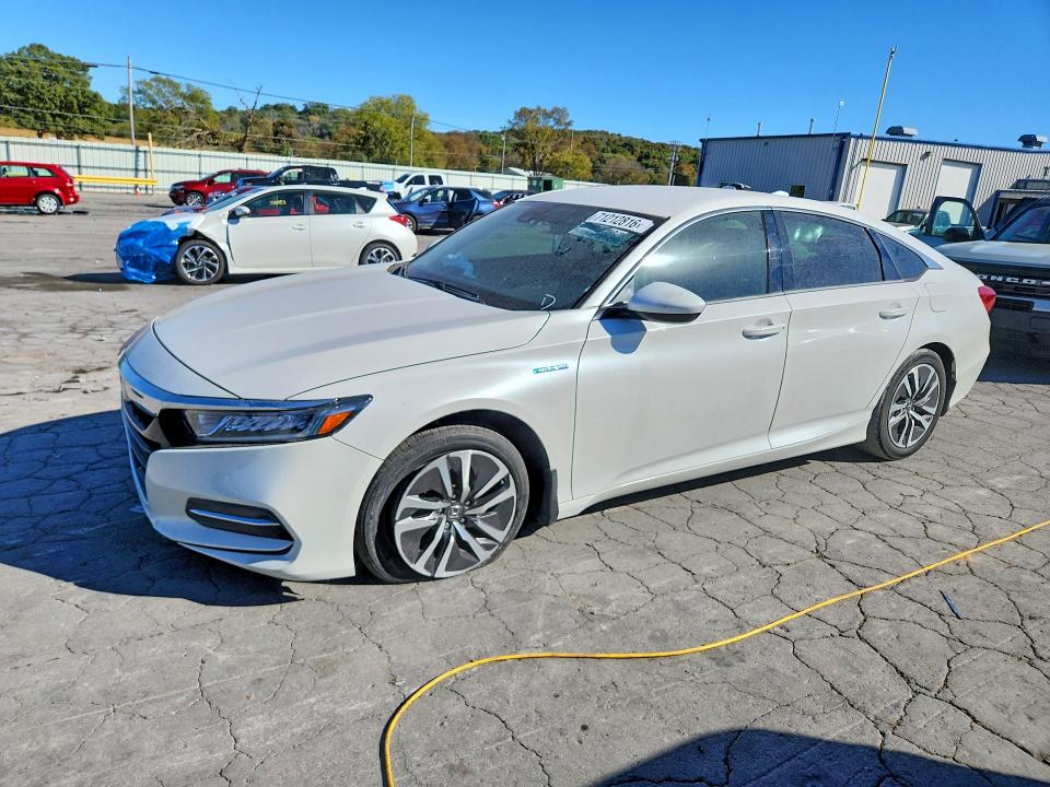 HONDA ACCORD 2019 с VIN 1HGCV3F18KA015828 - Снимка от търг