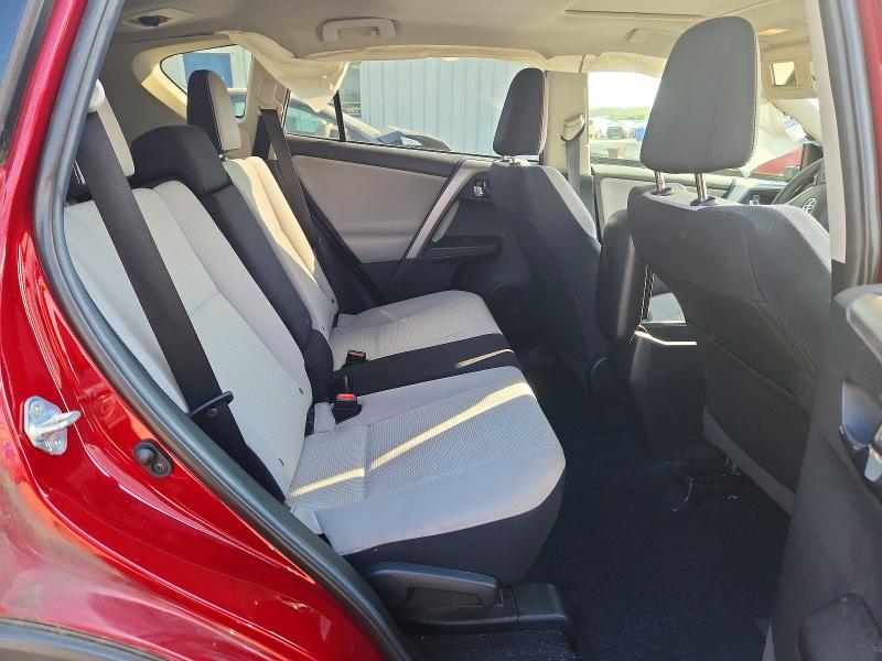 Photo 11 from auction – 2018 TOYOTA RAV4 with VIN 2T3WFREV5JW516837