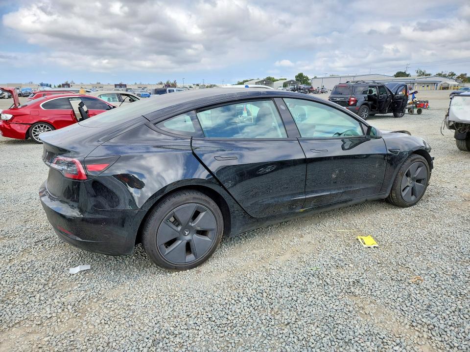 صورة رقم 3 من المزاد - 2023 TESLA MODEL 3 مع VIN 5YJ3E1EA8PF586903