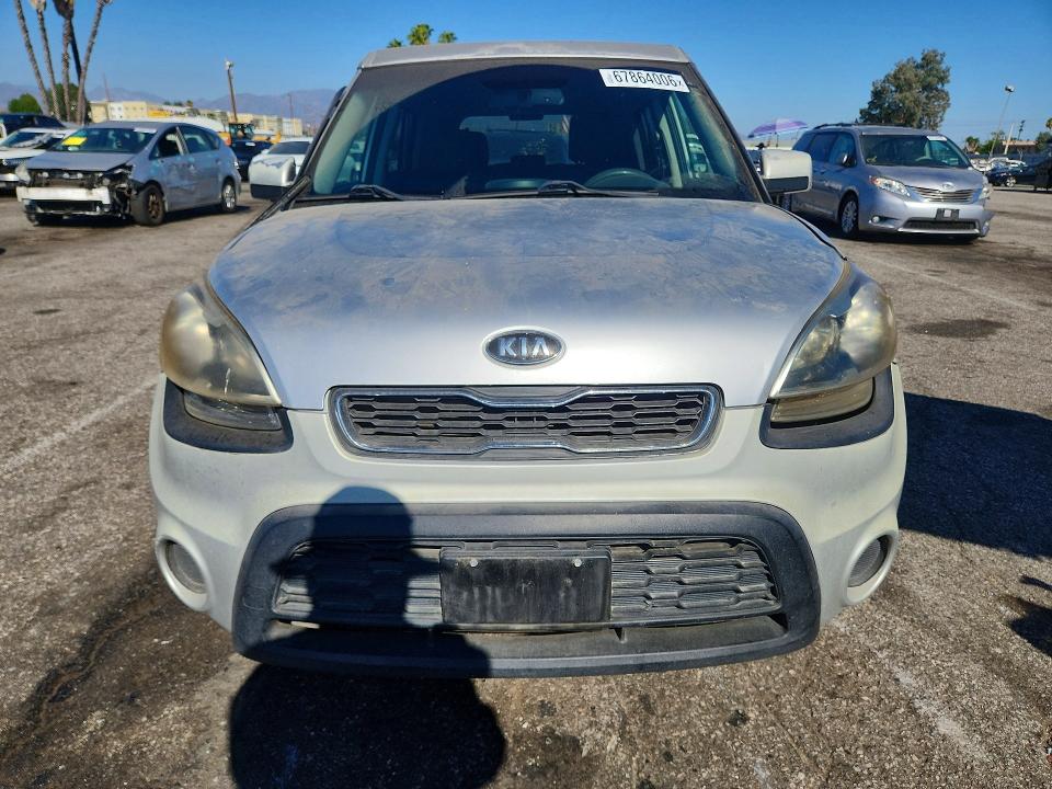 Photo 5 from auction – 2012 KIA SOUL with VIN KNDJT2A50C7449871