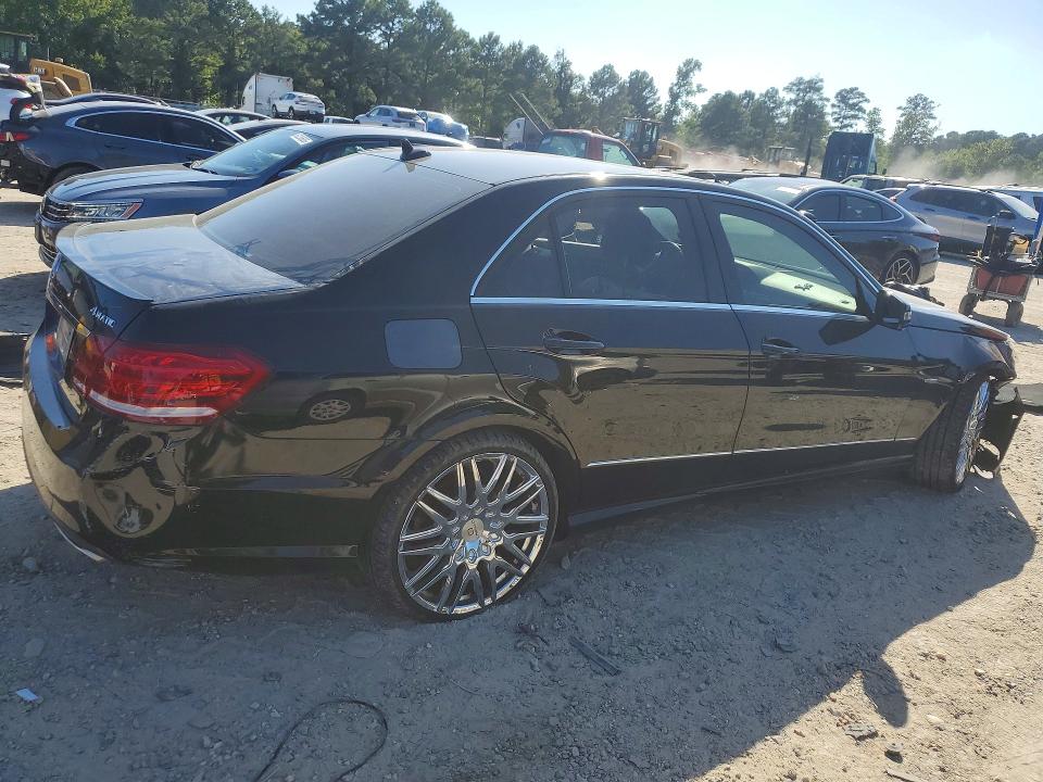 Снимка 3 от търг – 2012 MERCEDES-BENZ E с VIN WDDHF8JB0CA631531