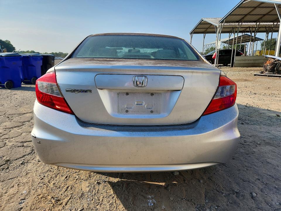 Photo 6 from auction – 2012 HONDA CIVIC with VIN 2HGFB2F50CH319631