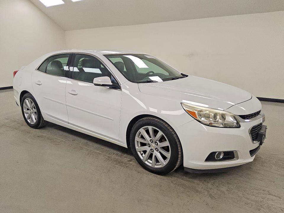 Photo 4 from auction – 2015 CHEVROLET MALIBU with VIN 1G11D5SLXFF230799
