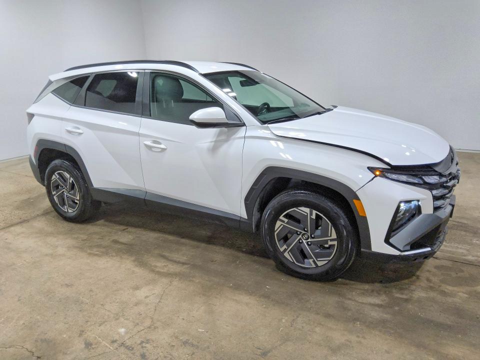 Photo 4 from auction – 2025 HYUNDAI TUCSON with VIN KM8JBDD11SU310139