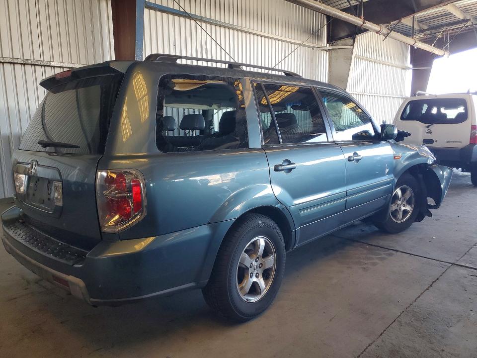 Foto 3 de la subasta – 2007 HONDA PILOT con VIN 5FNYF28597B046256