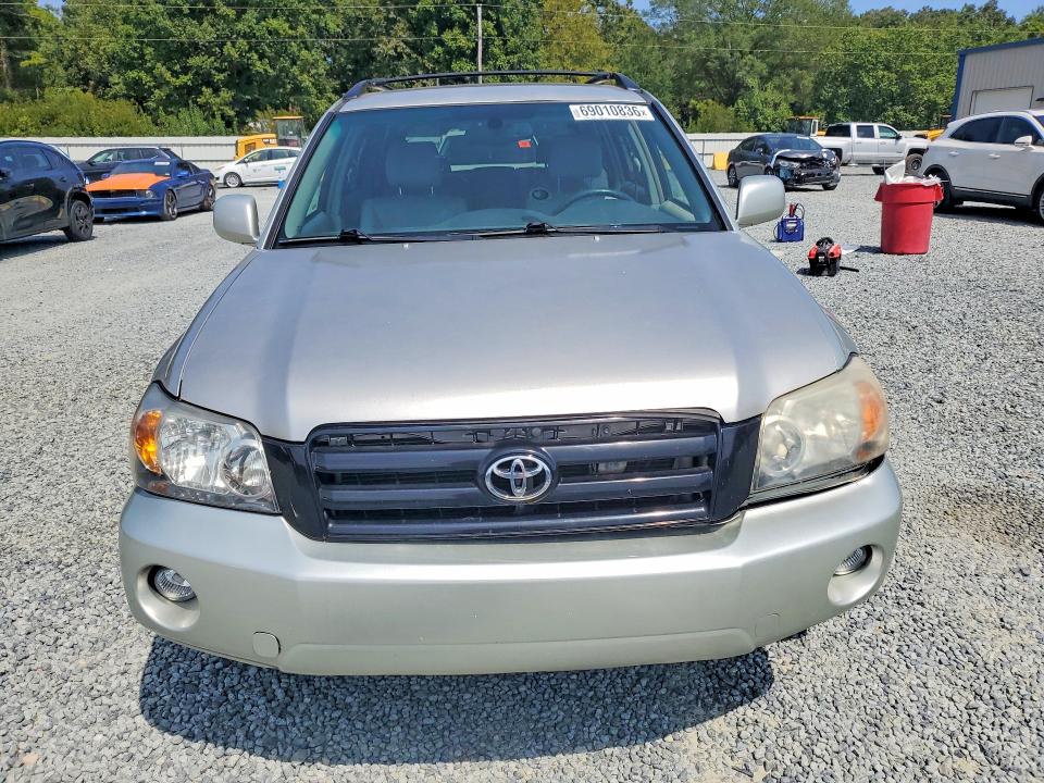 Photo 5 from auction – 2005 TOYOTA HIGHLANDER with VIN JTEDP21A350043640