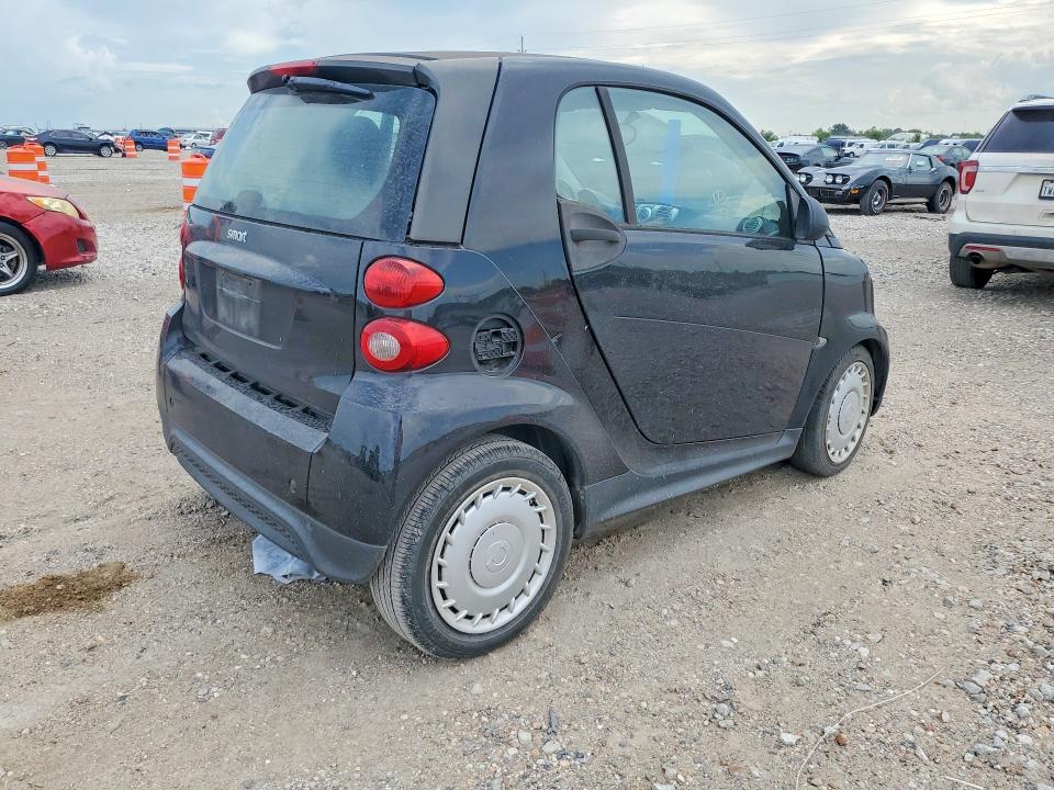 Photo 3 from auction – 2015 SMART FORTWO with VIN WMEEJ3BA2FK800890