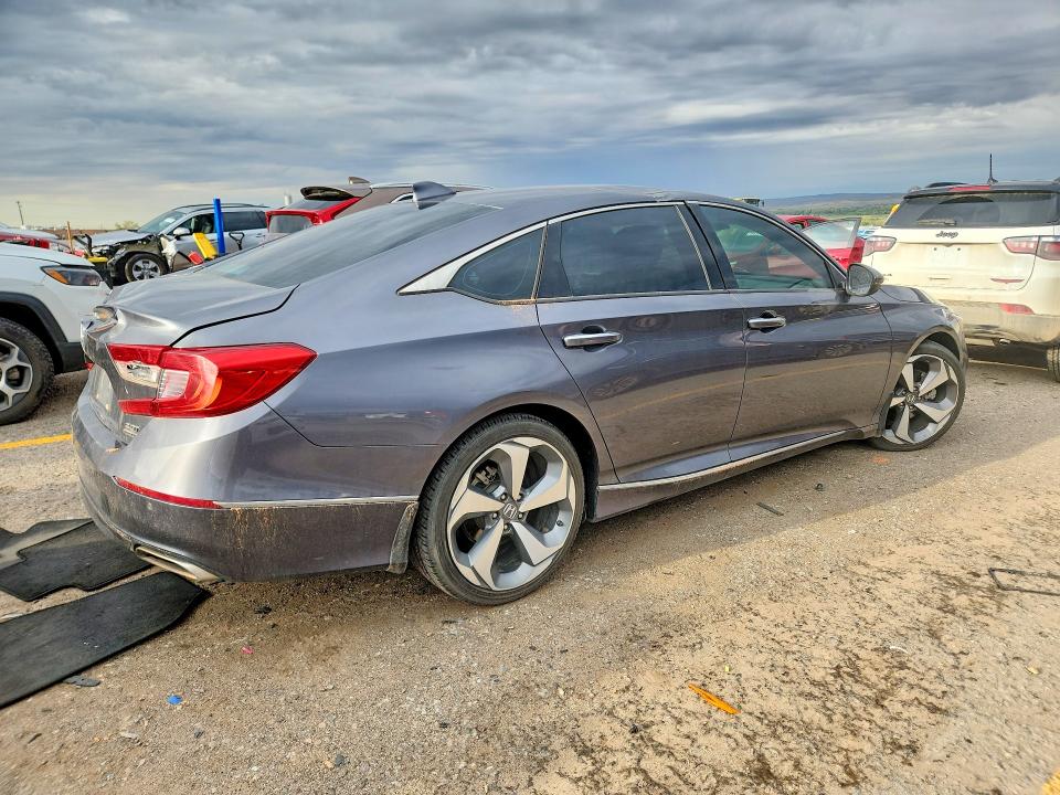 Photo 3 from auction – 2020 HONDA ACCORD with VIN 1HGCV2F99LA017640