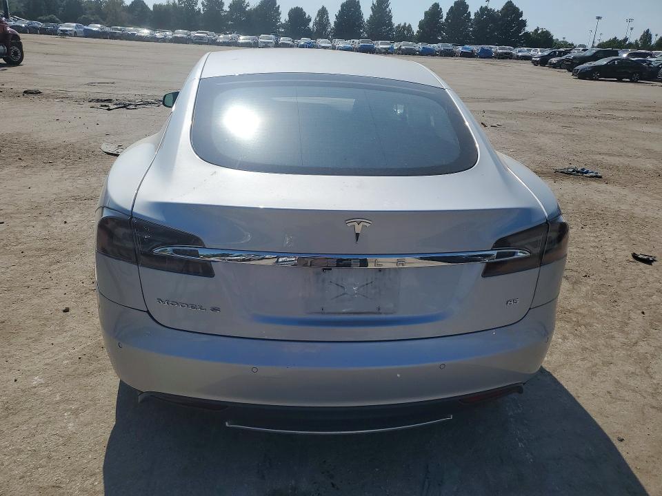 Photo 6 from auction – 2014 TESLA MODEL S with VIN 5YJSA1H13EFP53152
