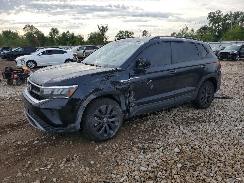 Снимка 1 от търг – 2022 VOLKSWAGEN TAOS с VIN 3VVDX7B26NM036303