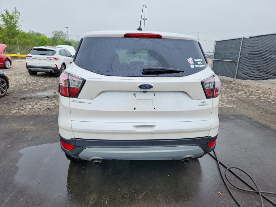 Снимка 6 от търг – 2017 FORD ESCAPE с VIN 1FMCU0GD1HUB54453