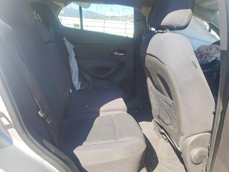 Photo 10 from auction – 2016 CHEVROLET TRAX with VIN 3GNCJKSB3GL238224