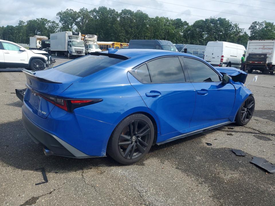 Снимка 3 от търг – 2021 LEXUS IS с VIN JTHAA1D29M5111267