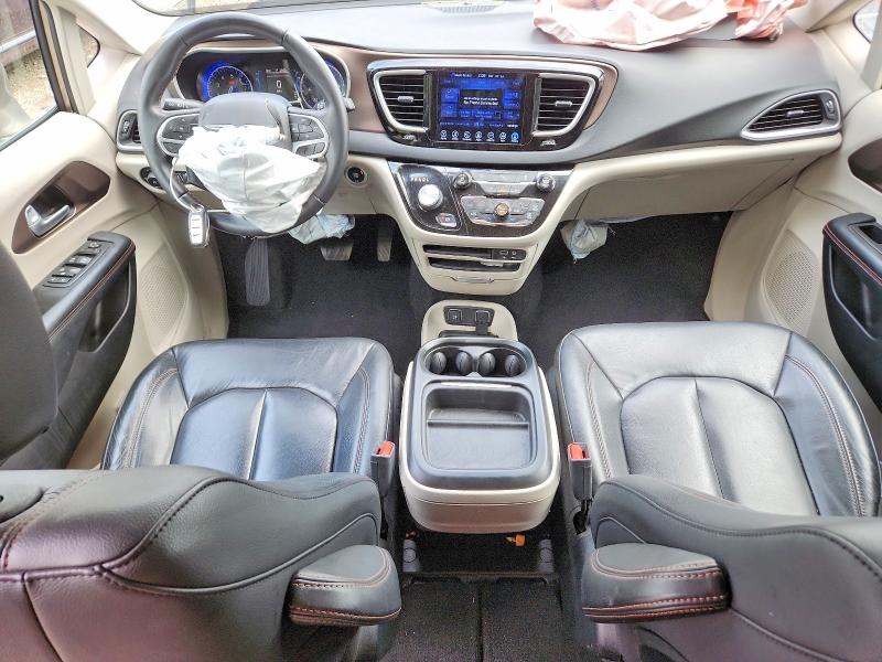 Снимка 8 от търг – 2017 CHRYSLER PACIFICA с VIN 2C4RC1BG3HR763856